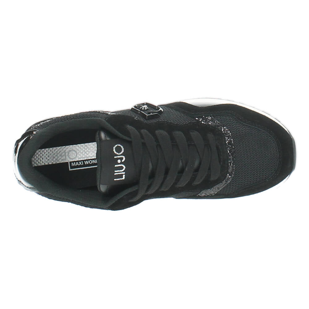Zwarte sneakers