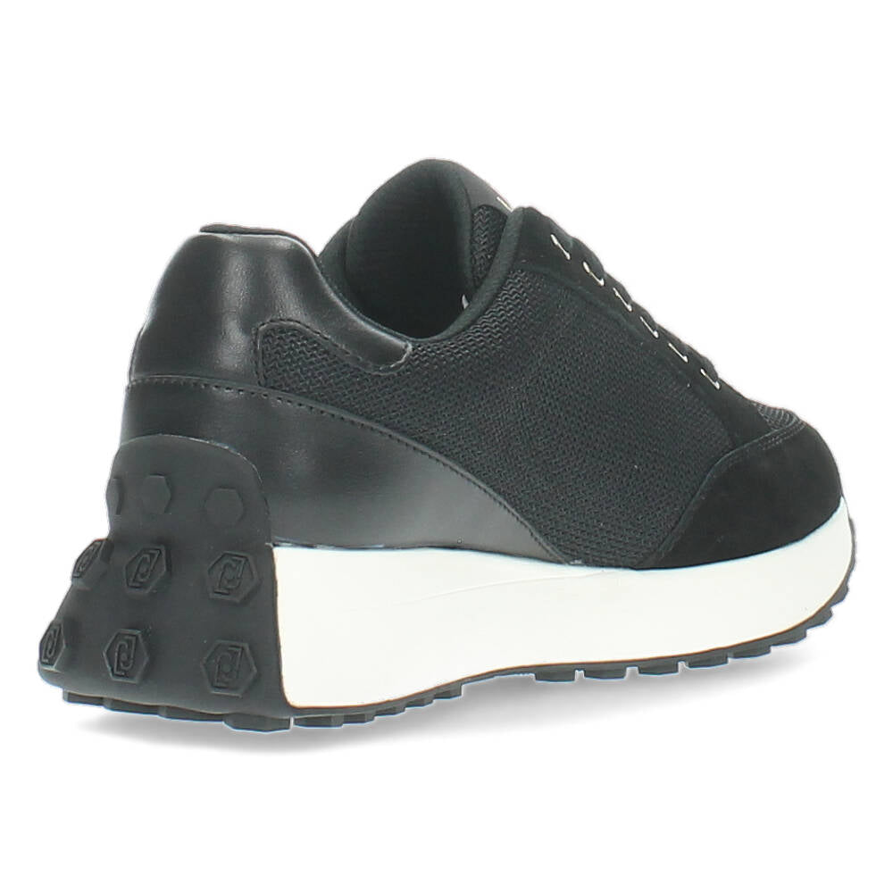Zwarte sneakers