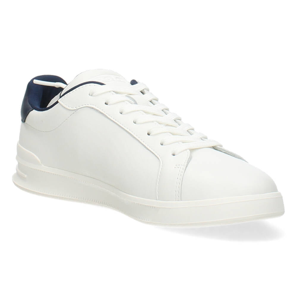 Witte sneakers