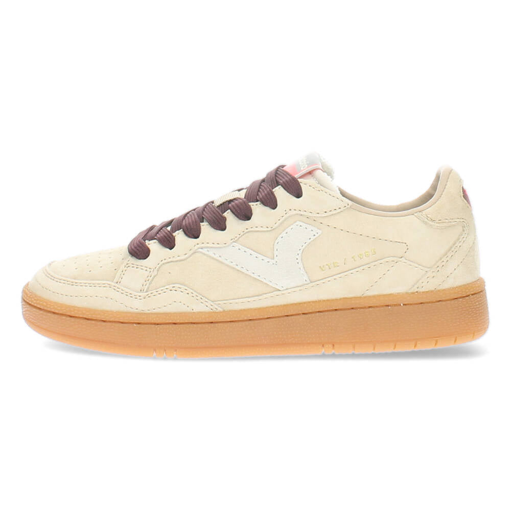 Beige sneakers