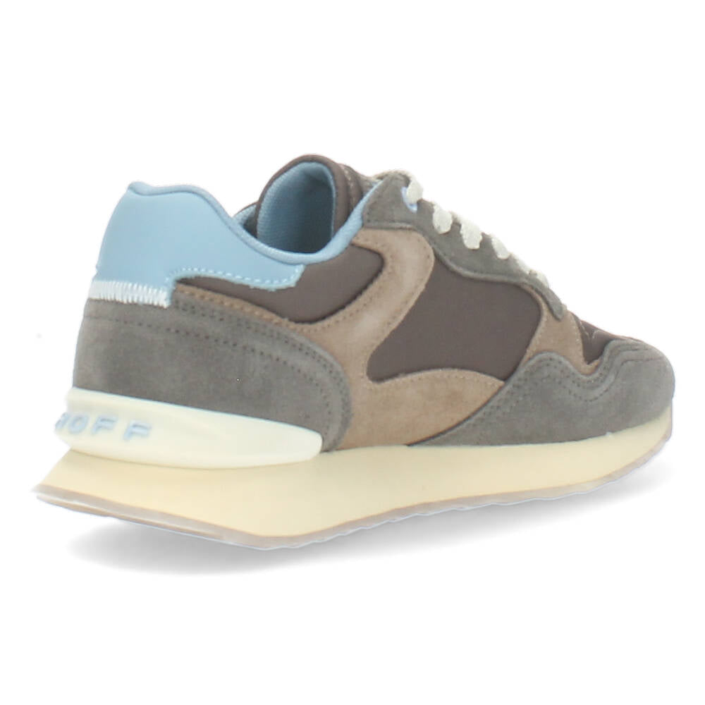Bruine sneakers