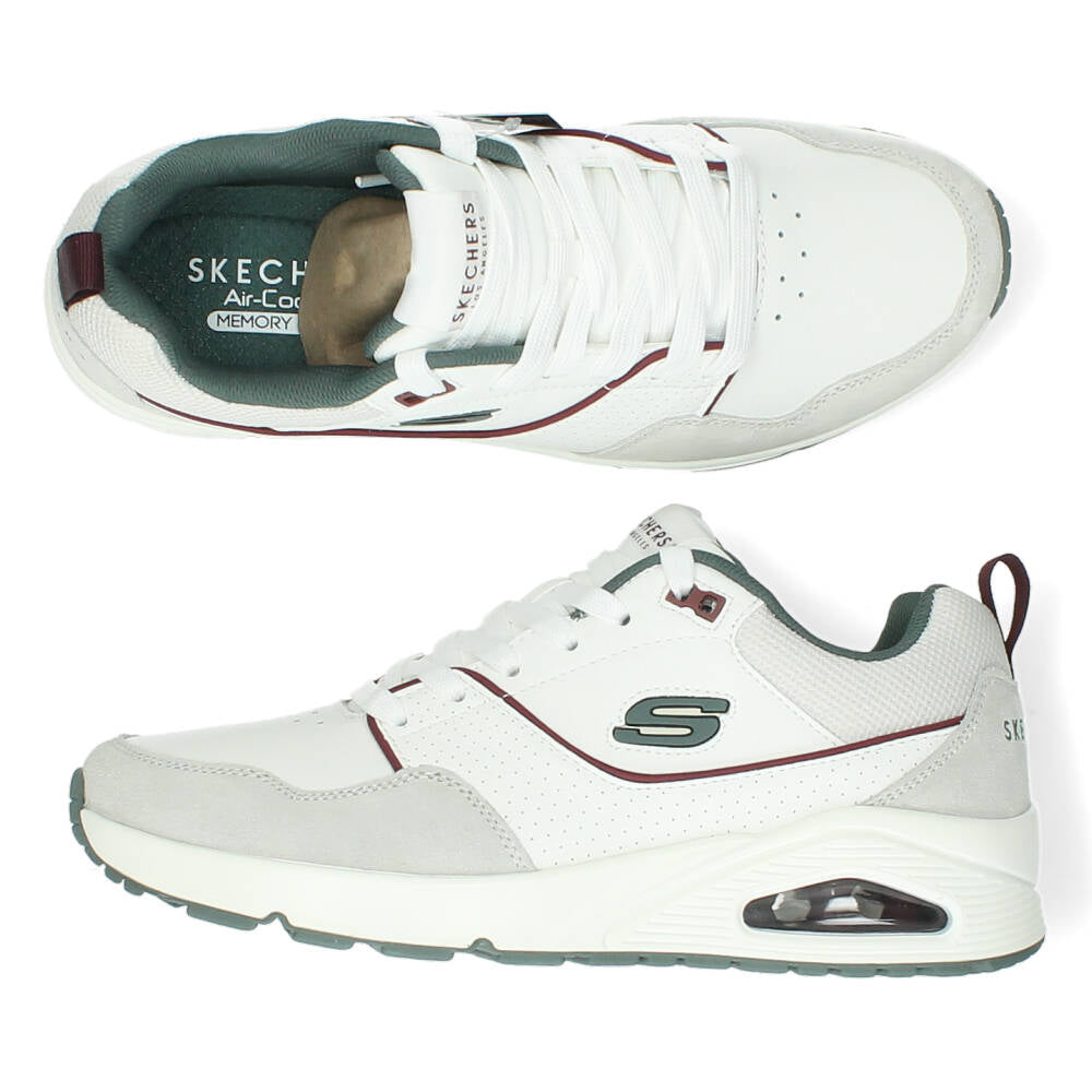 Witte sneakers