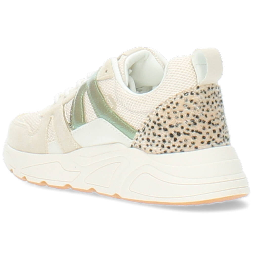 beige sneaker