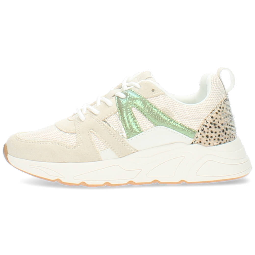 beige sneaker
