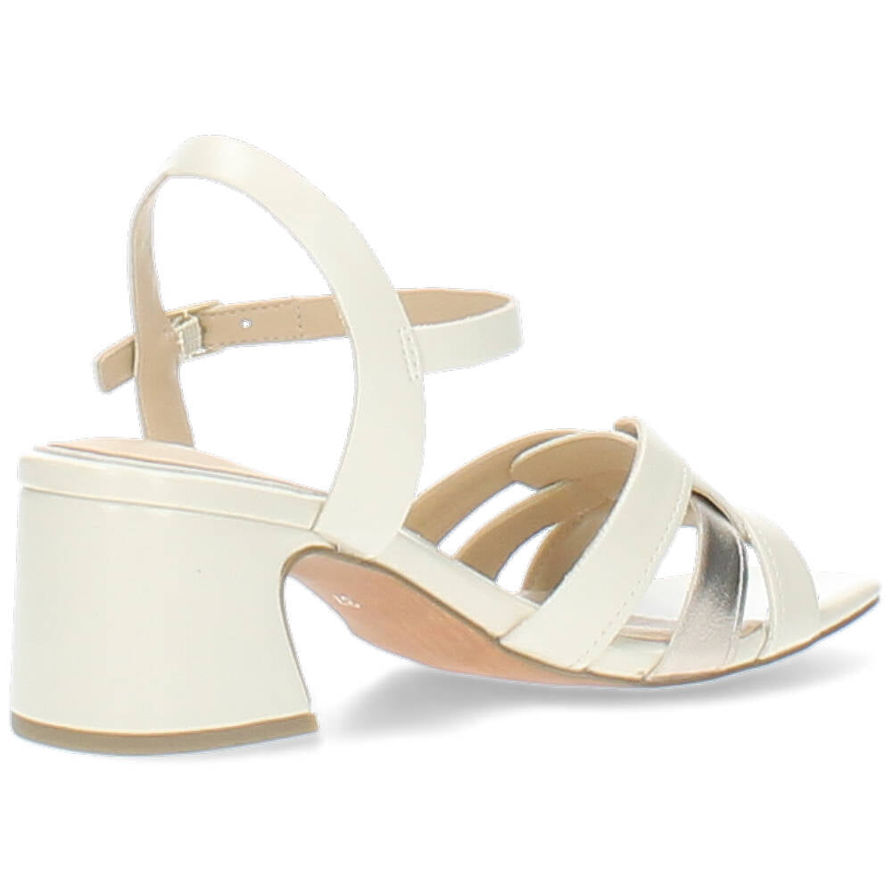 beige sandaal