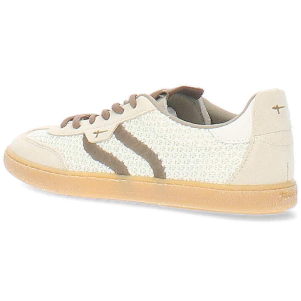 beige sneaker