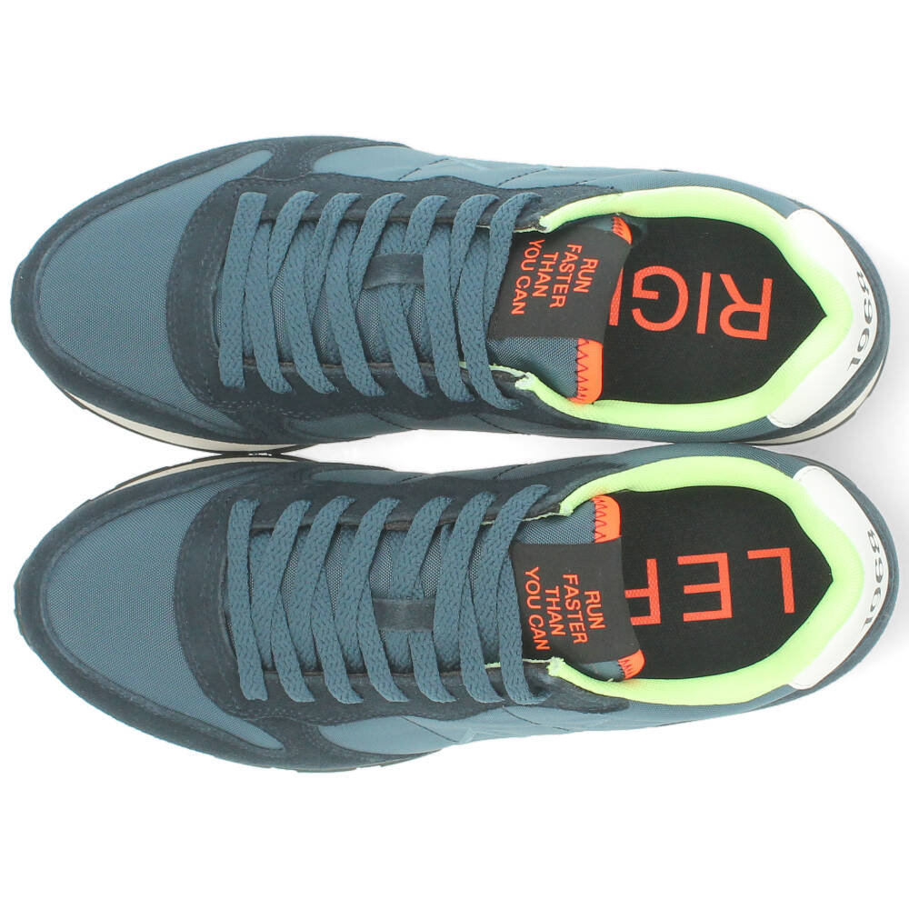 blauwe sneaker