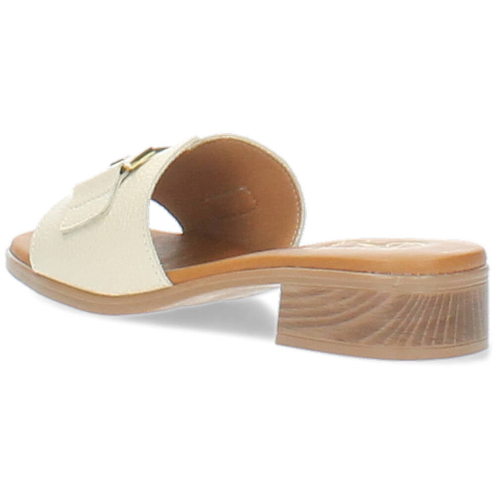 beige muil
