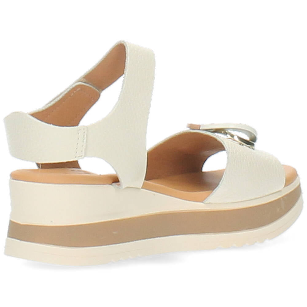 beige sandaal