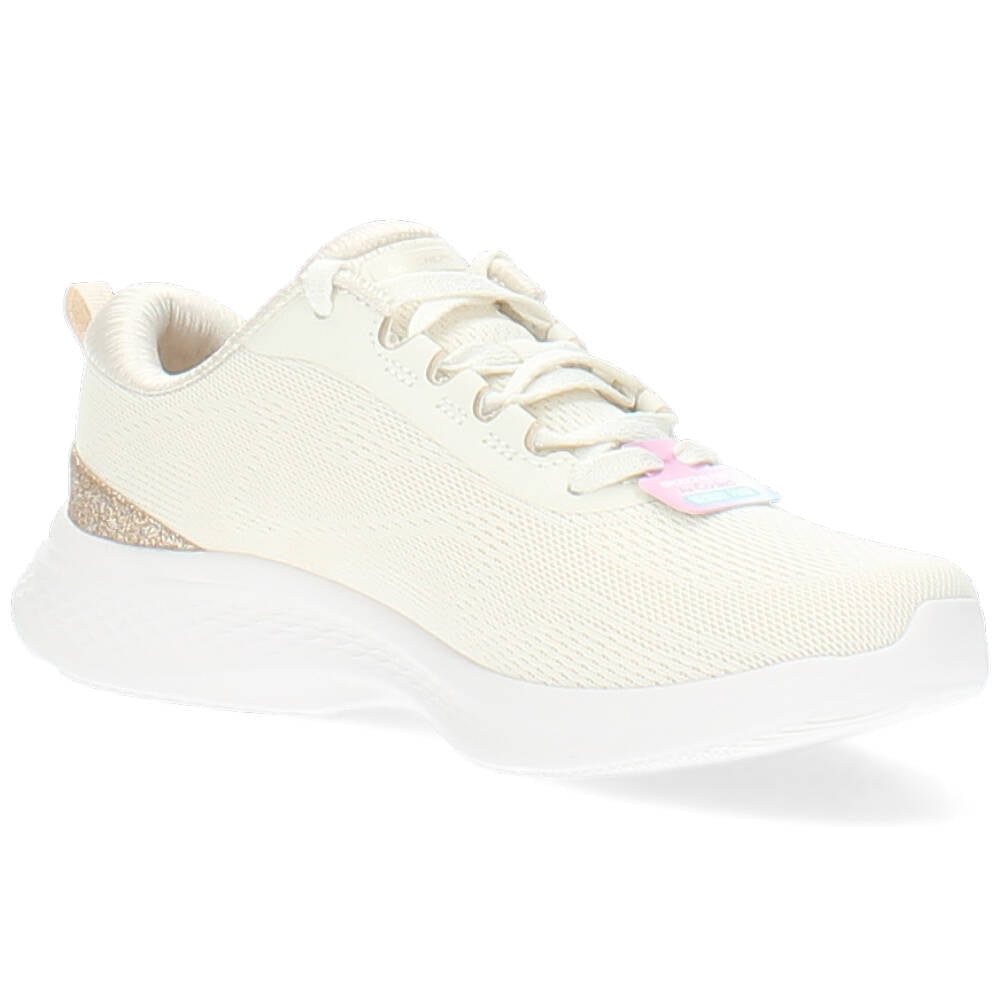 beige sneaker