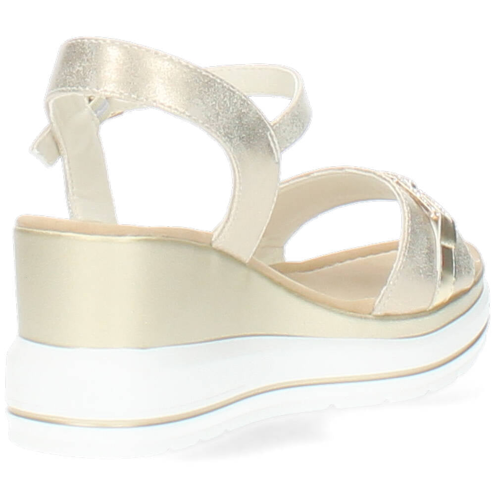 beige sandaal op sleehak