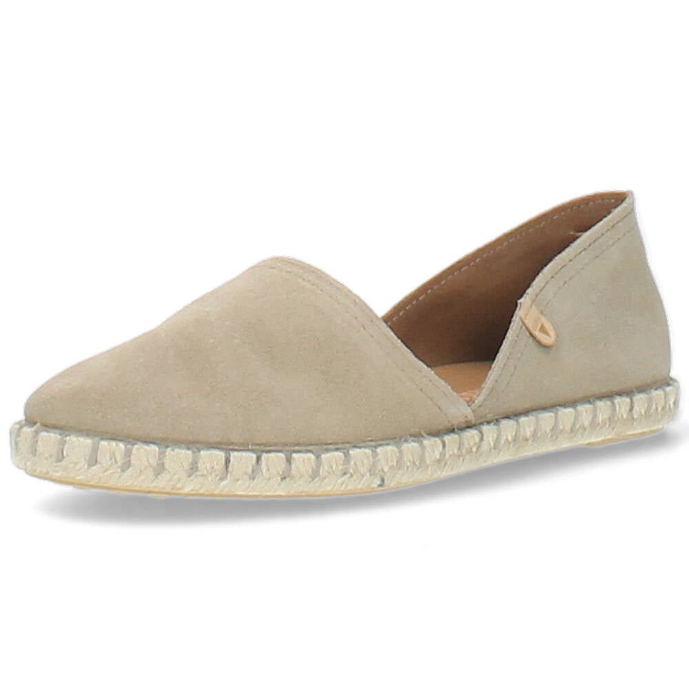 beige espadrilles