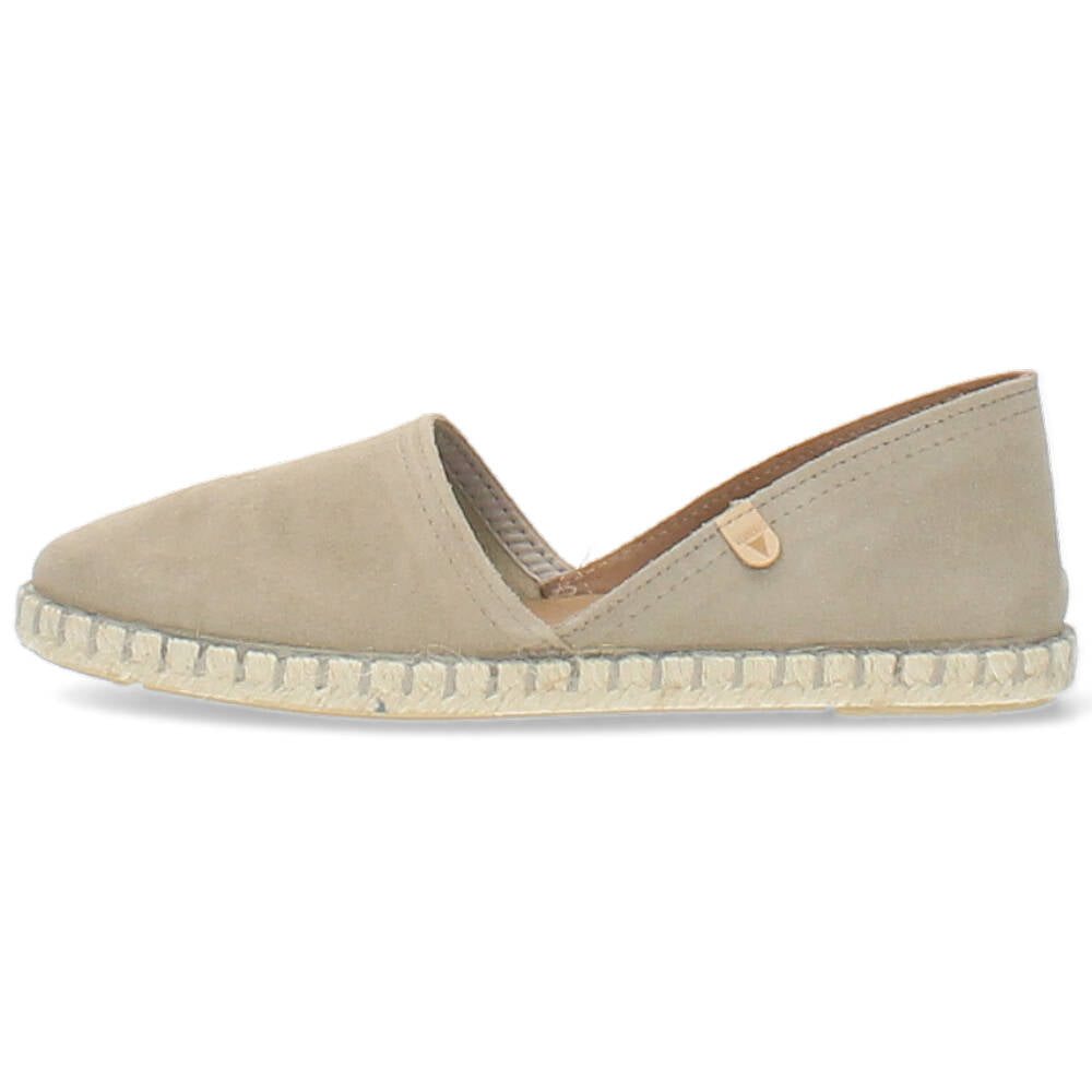 beige espadrilles