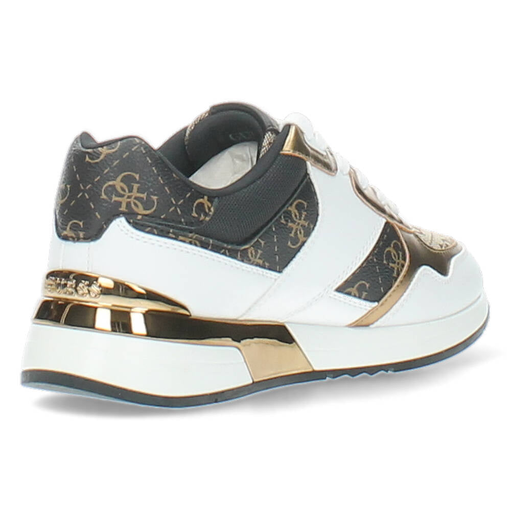 beige schoen