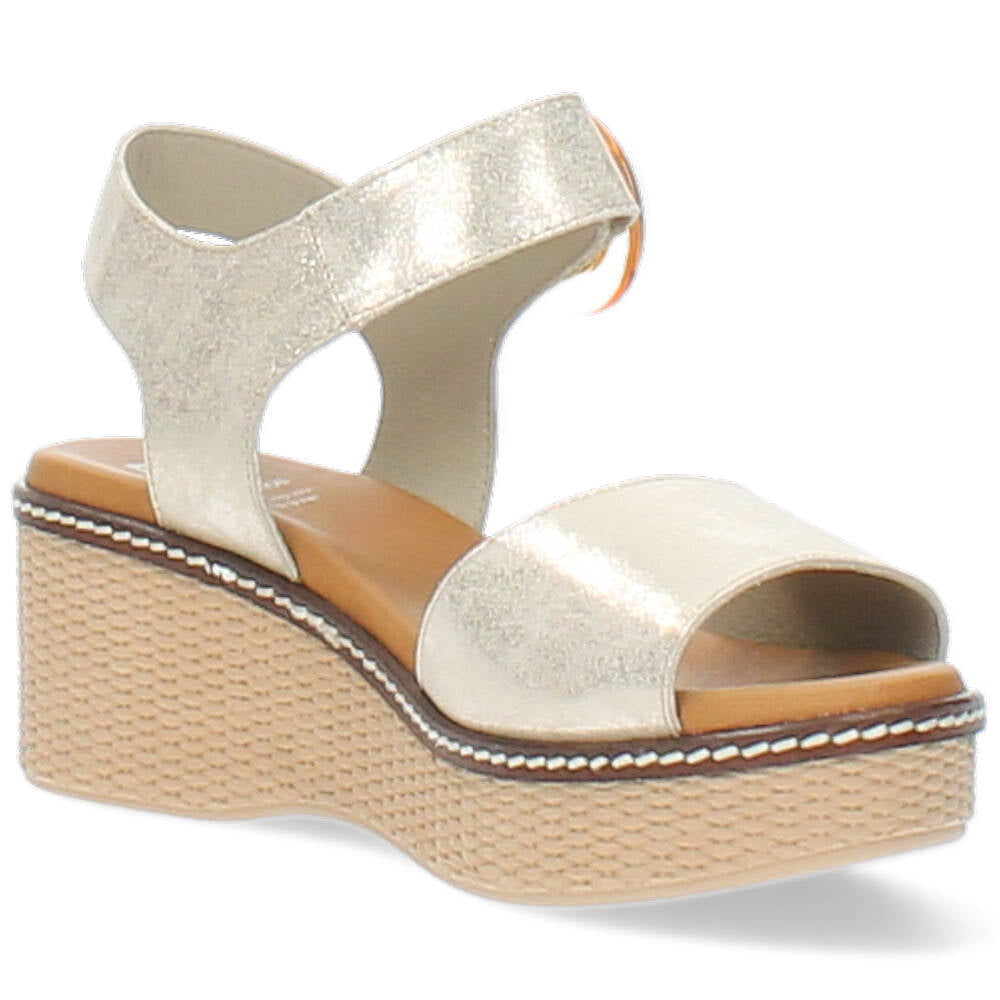 gouden sandaal op sleehak