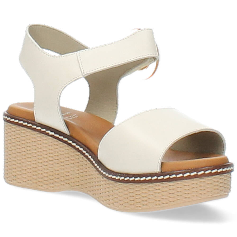 beige sandaal op sleehak