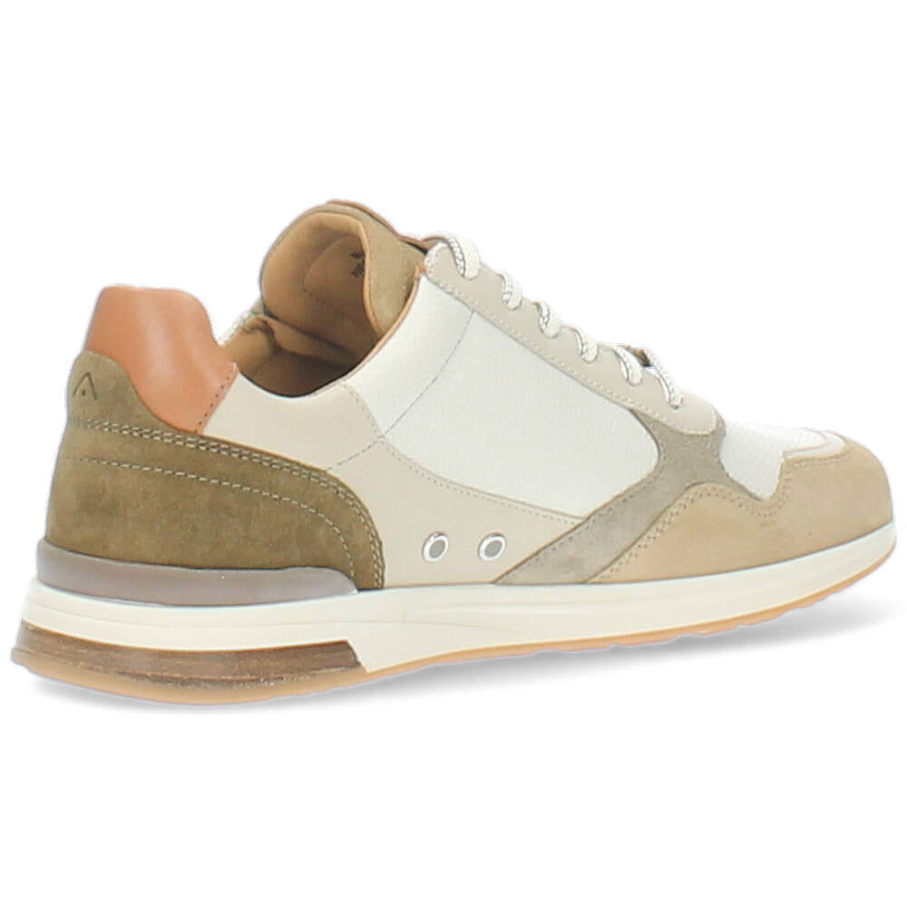 beige sneaker