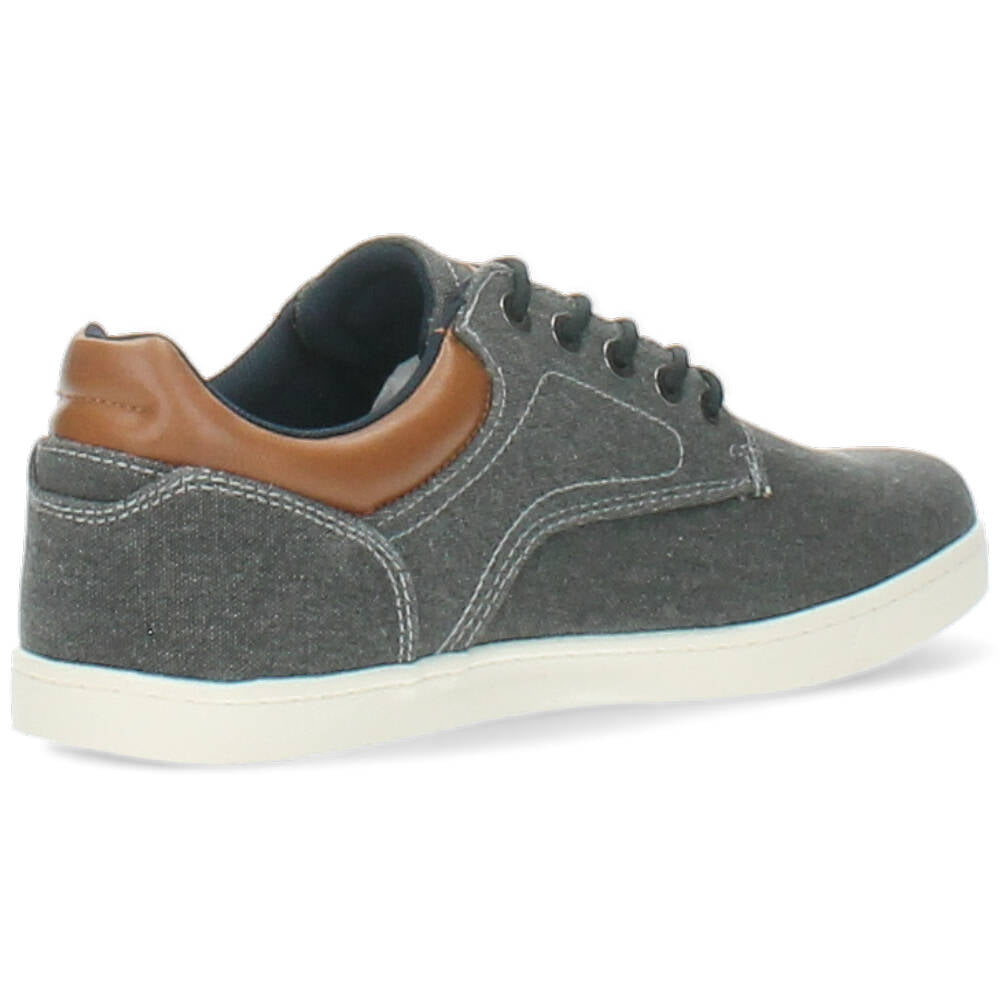 zwarte sneaker