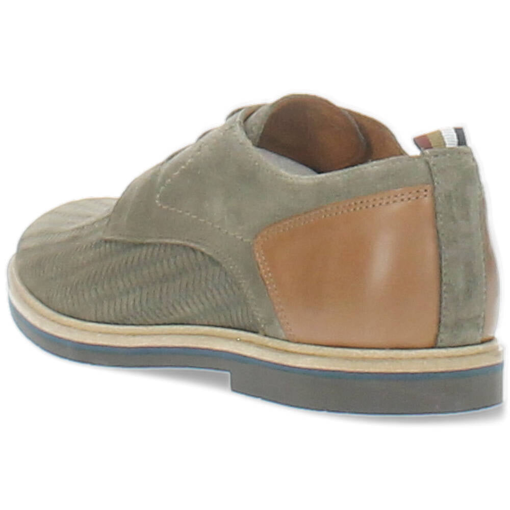 taupe geklede schoen