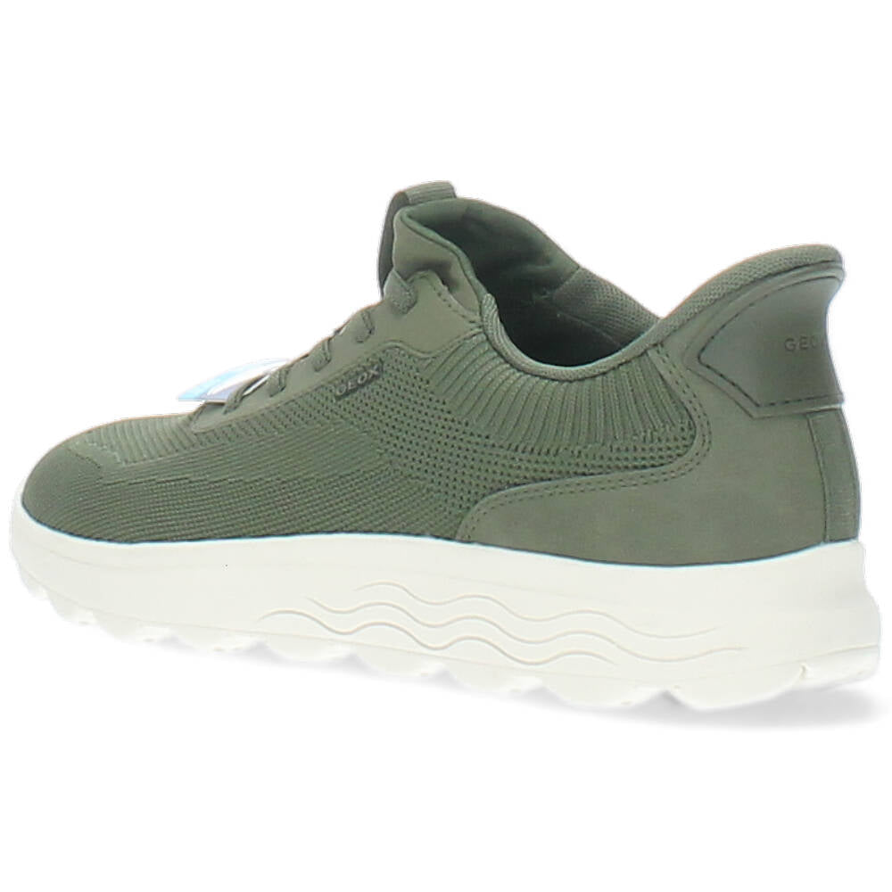 kaki sneaker