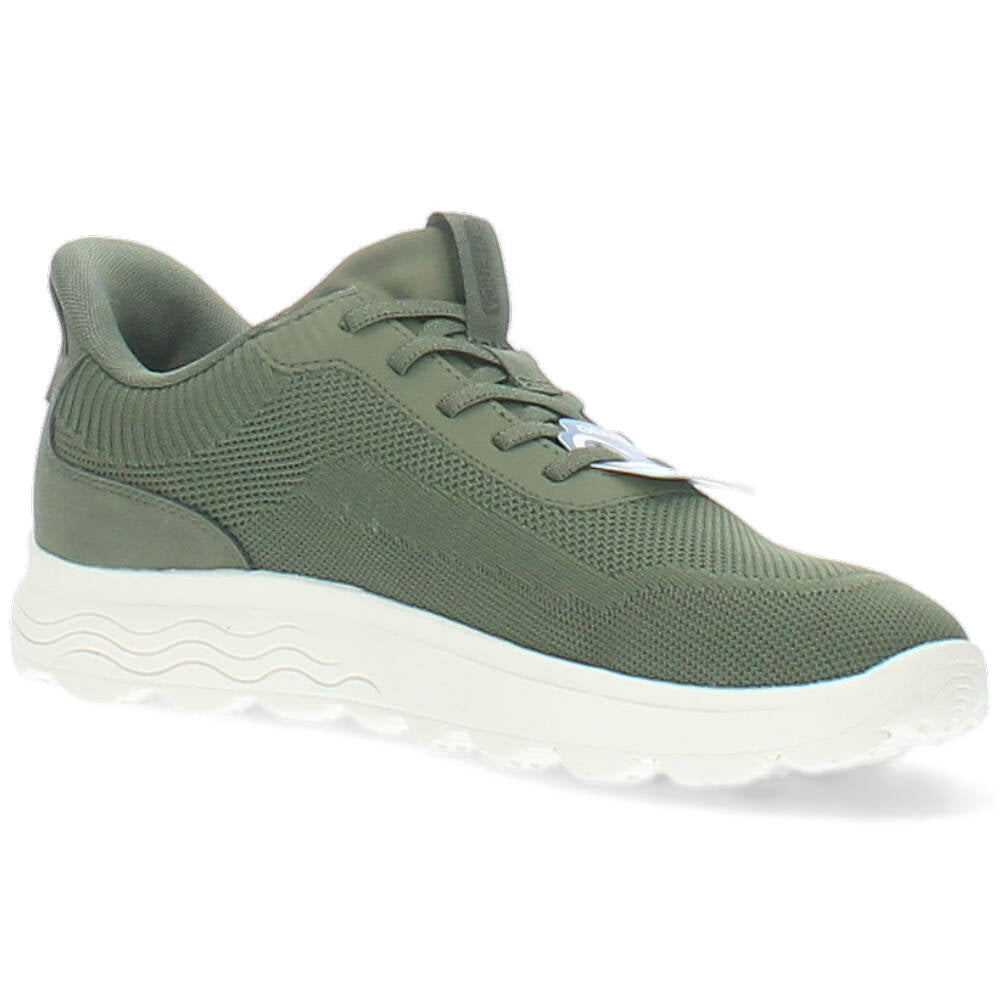 kaki sneaker