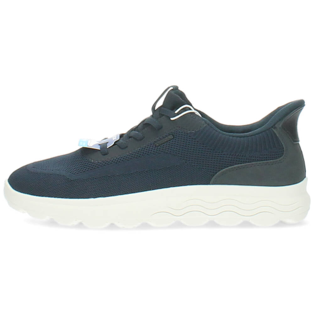 blauwe sneaker