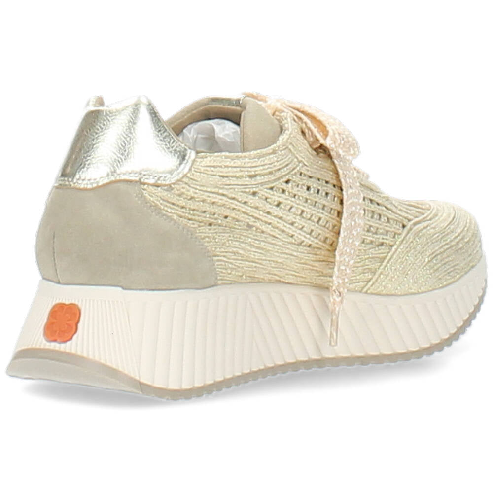beige sneaker