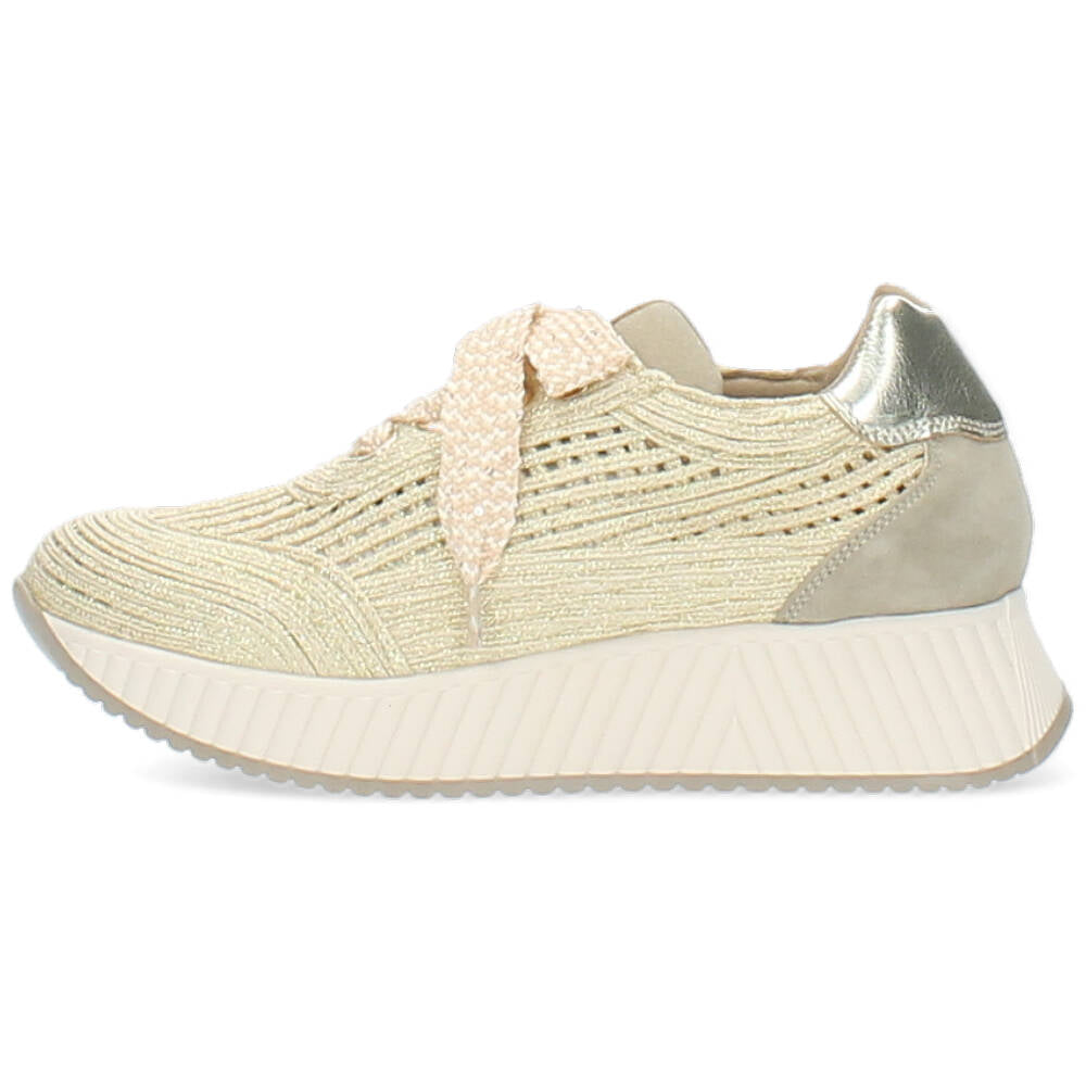 beige sneaker