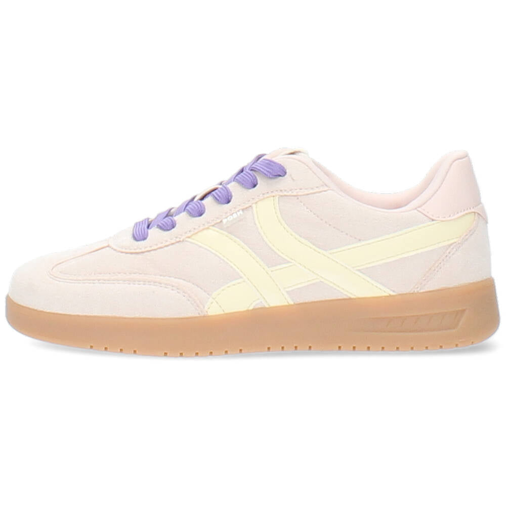 beige sneaker