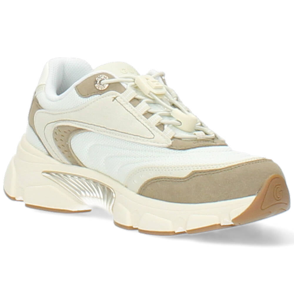beige sneaker