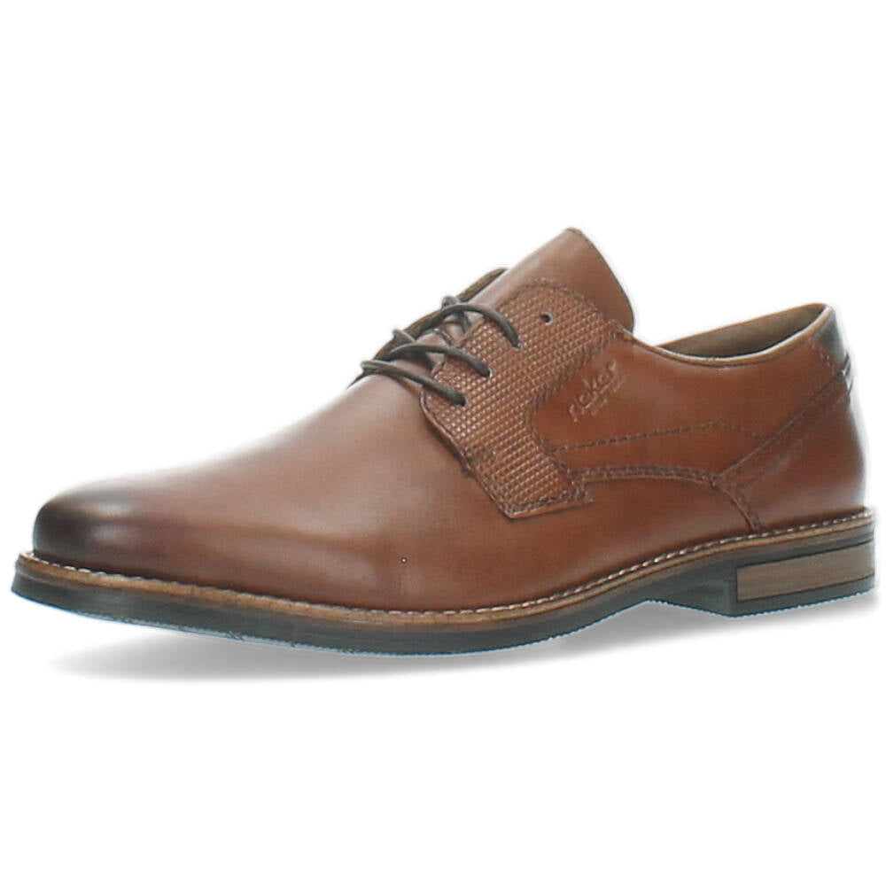 bruine geklede schoen