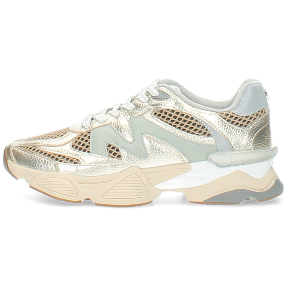 gouden sneaker