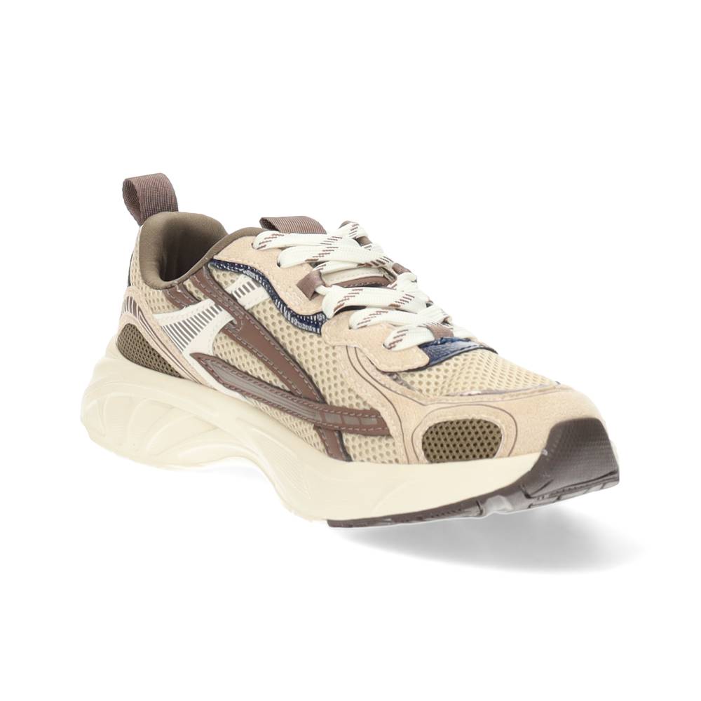 beige sneaker