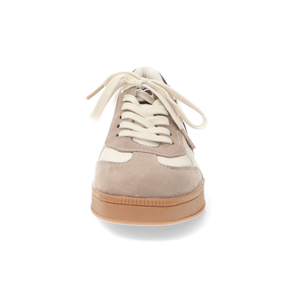 beige sneaker