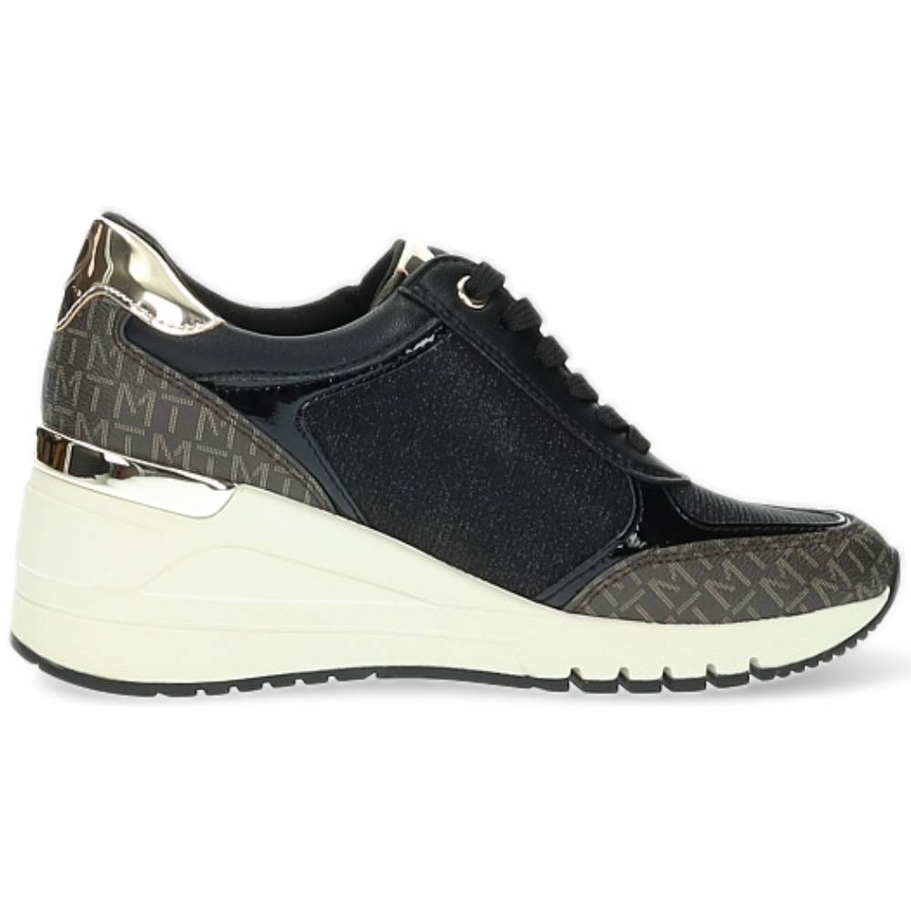 zwarte sneaker