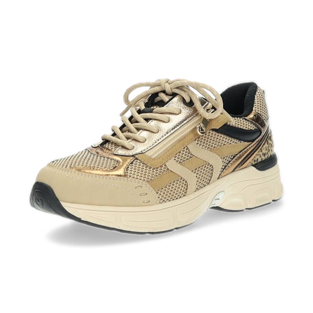 beige sneaker