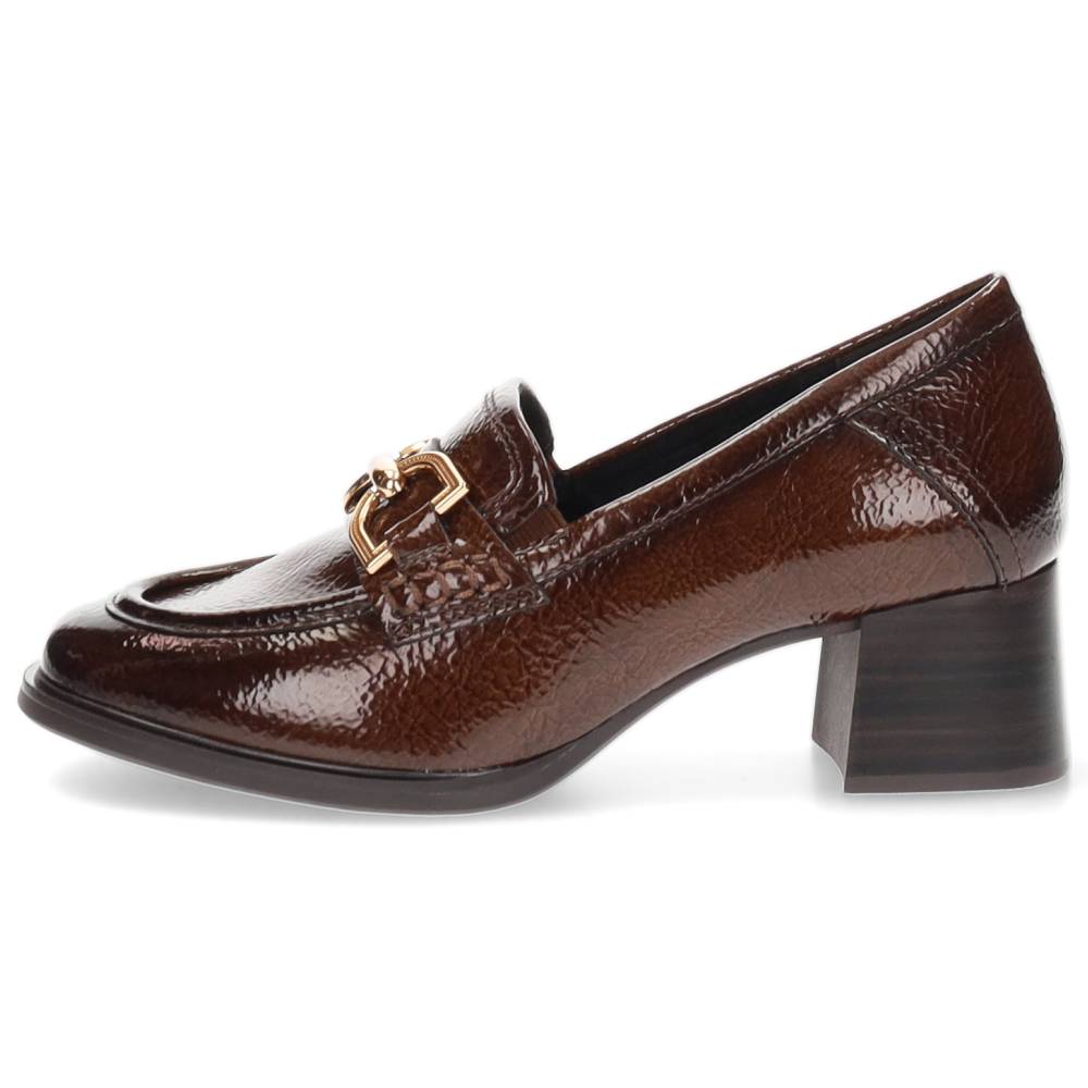 bruine mocassin op hak