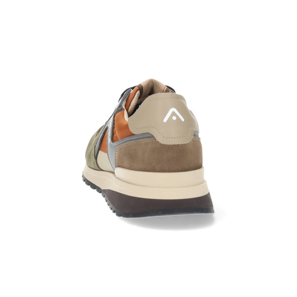 kaki sneaker