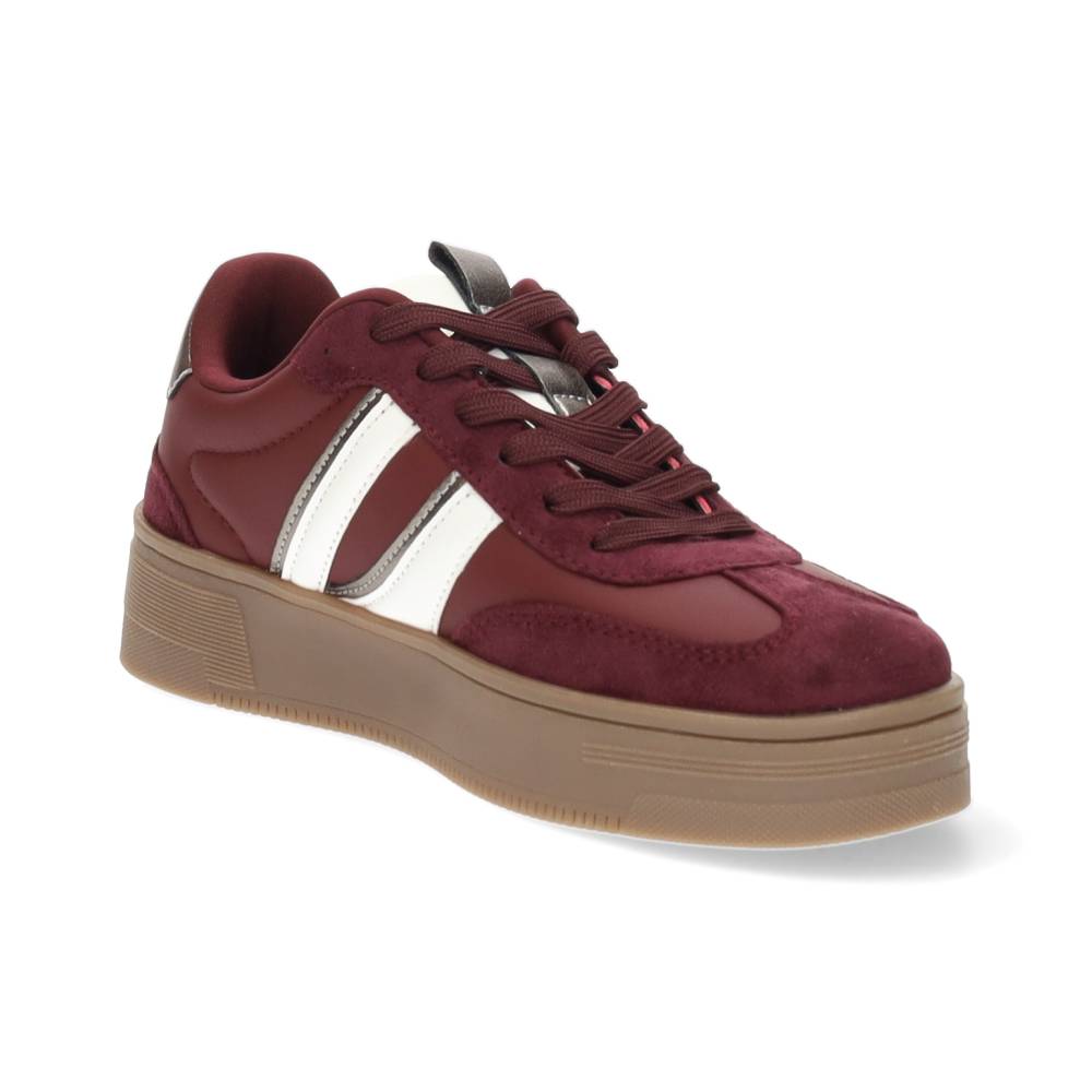 bordeaux sneaker