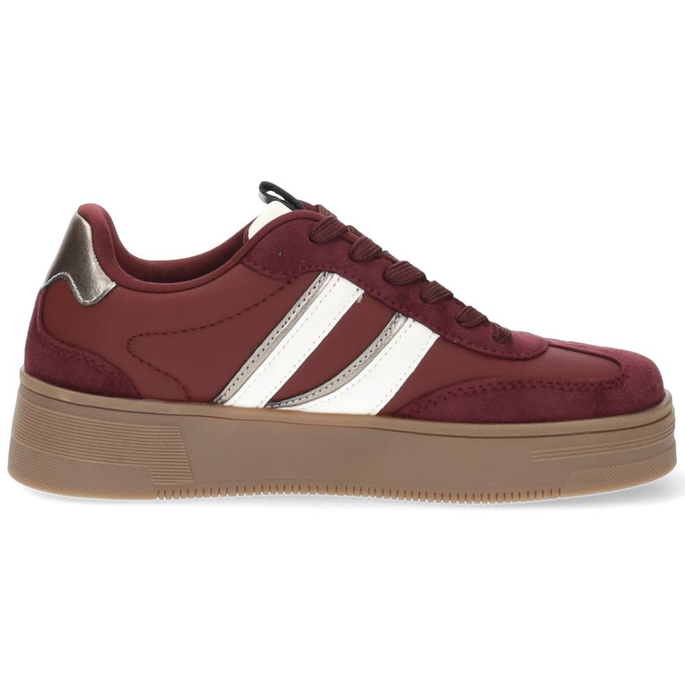 bordeaux sneaker