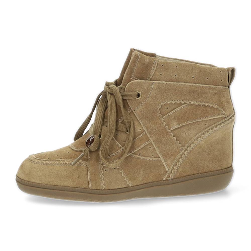 beige sneaker