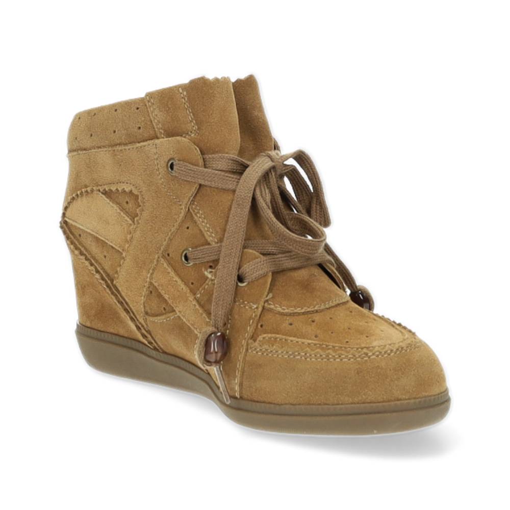camel sneaker