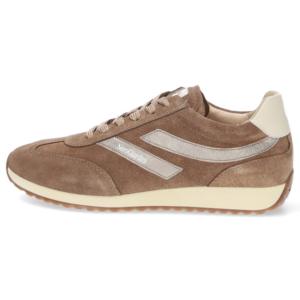 natural sneaker