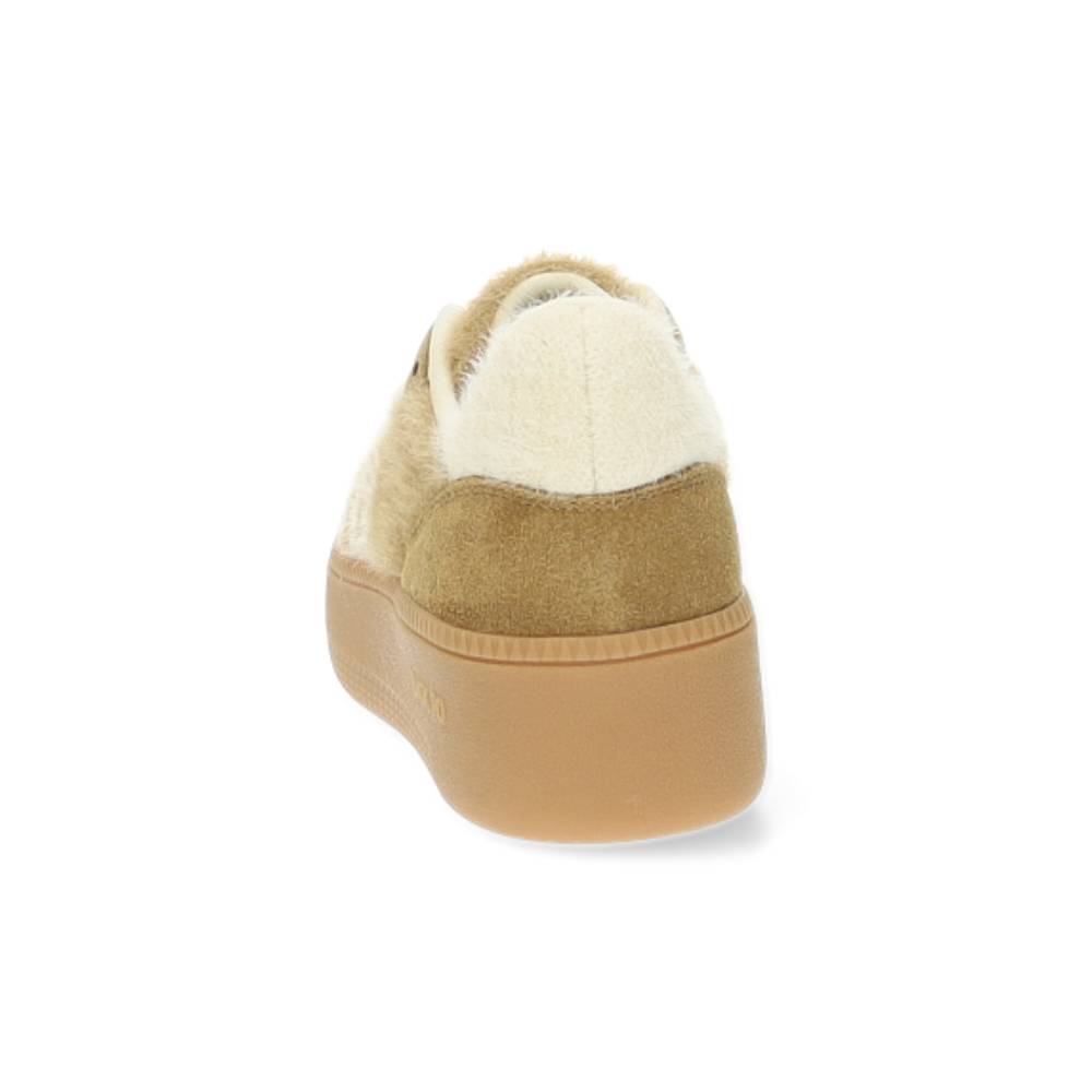 beige sneaker