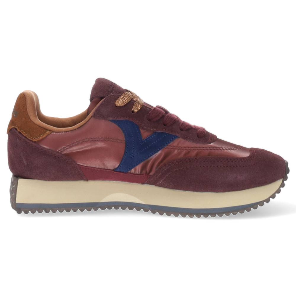bordeaux sneaker