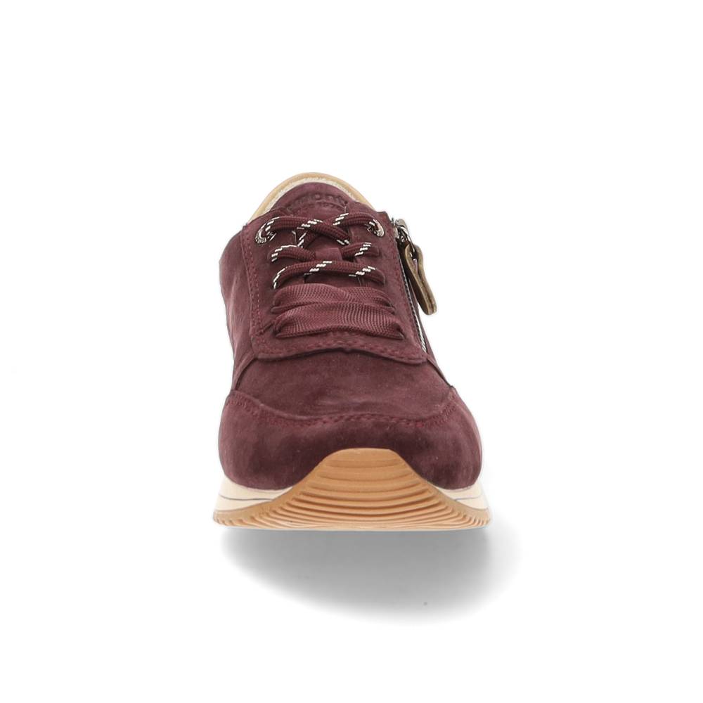 bordeaux sneaker