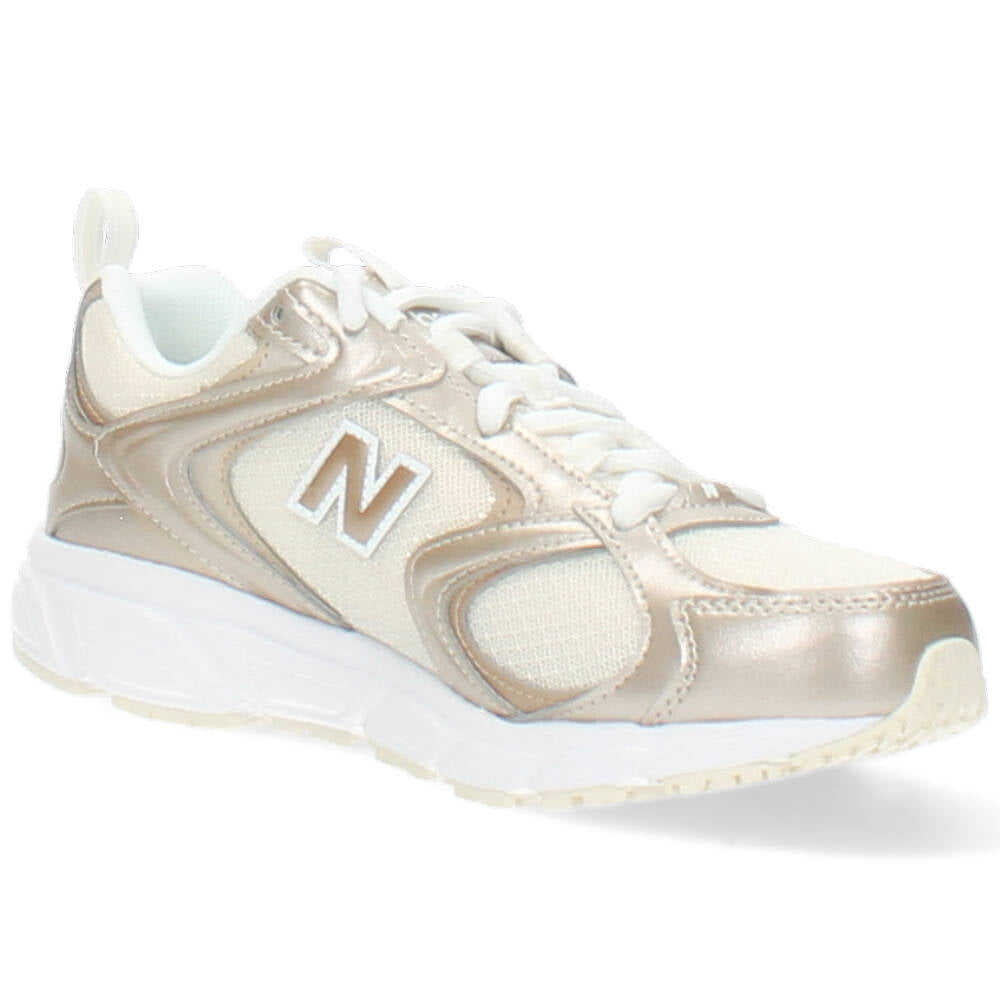 beige sneaker