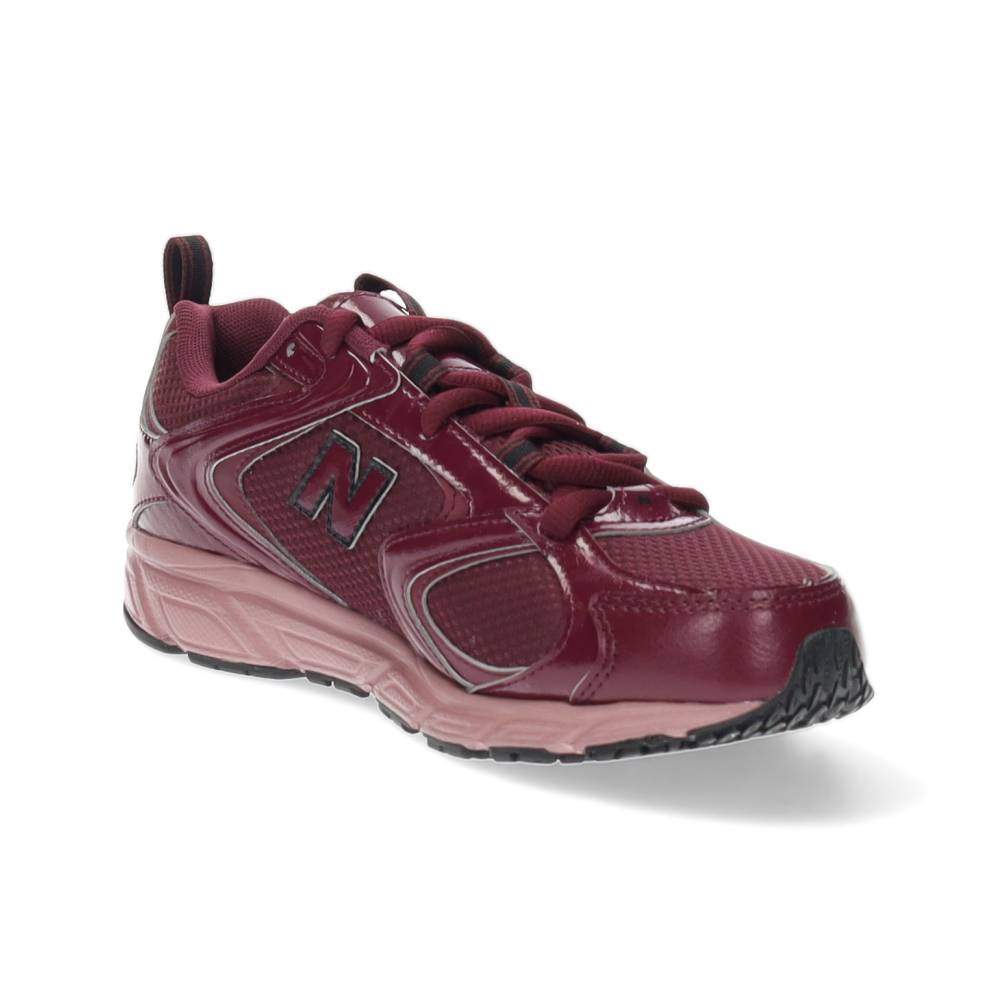 bordeaux sneaker