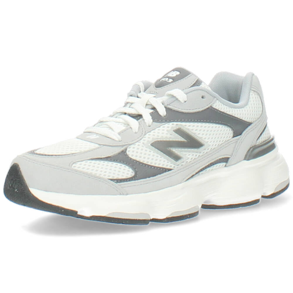 grijze sneaker
