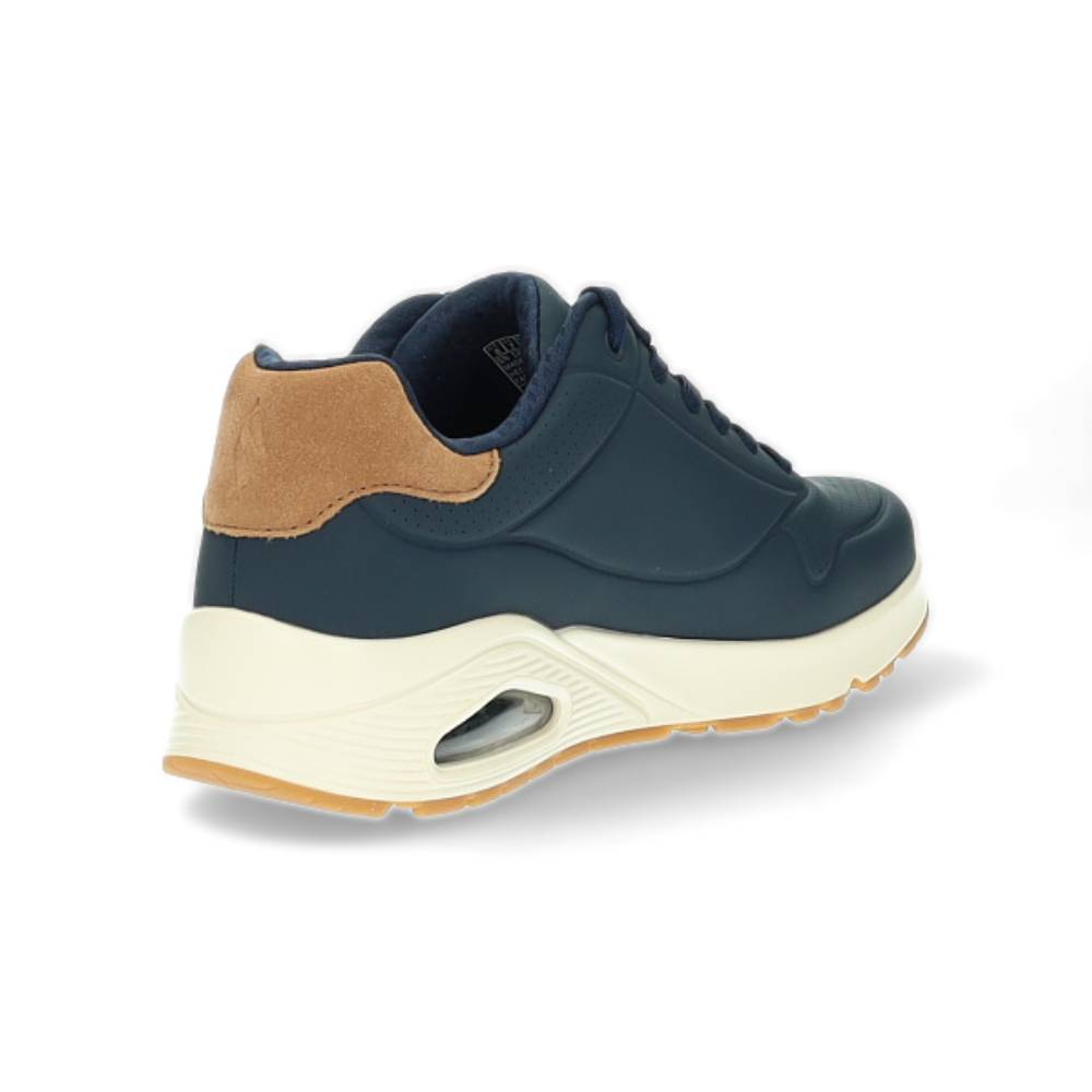blauwe sneaker